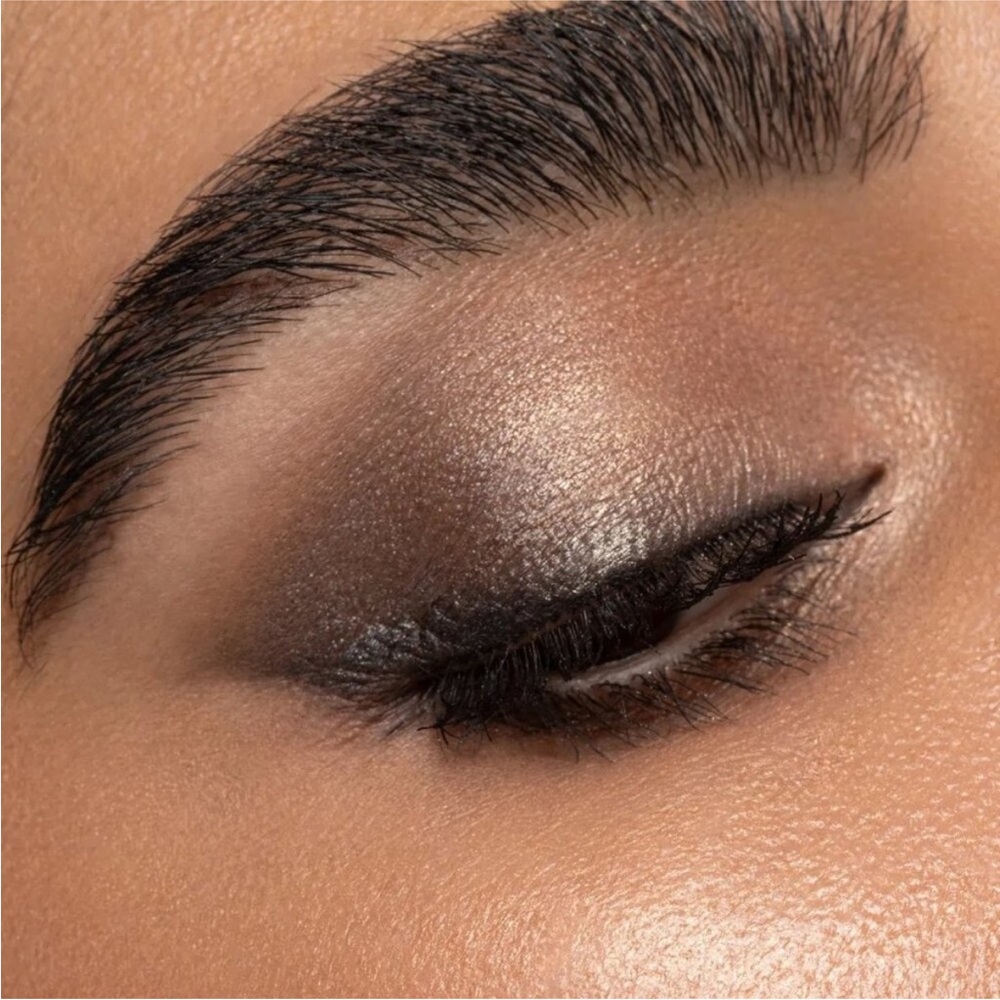 Physicians Formula Butter Believe It! Eyeshadow Palette in Bronzed Nudes - Picture 3 of 3